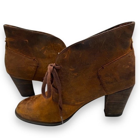 Clarks Indigo Distressed Nubuck Leather Lace Up Ankle Boots, Brown, Size 9.5 - Picture 7 of 12